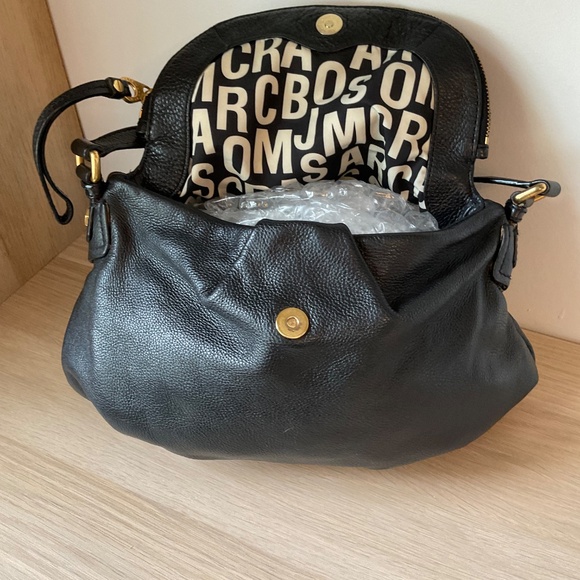 Marc Jacobs black leather Cross Body Bag Medium size - Picture 2 of 3